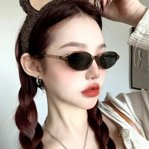 Trendy Small Oval Frame Sunglasses For Women Retro Ins Style Streetwear Resin PC UV400 Outdoor Fashion Individual Sun Glasses