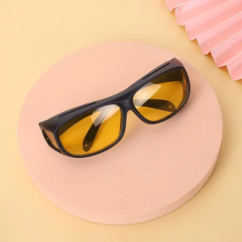 Unisex Omsluitende Veiligheids Zonnebril Winddichte Nachtzicht Bril Kunststof Frame Outdoor Beschermende Bril Voor Heren Dames