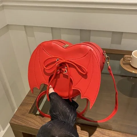 Bolso Bandolera para Mujer en Forma de Corazón Con Alas de Diablo Diseño Y2K Gótico Cuero PU Cordones Bolso de Mano Pequeño