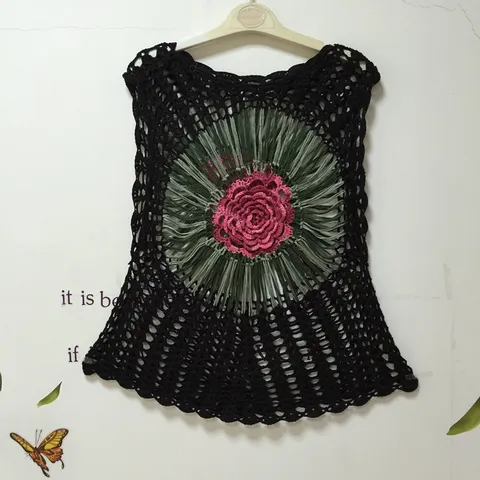 Women's Casual Cotton Hollow Out Gradient Color Sleeveless Knit Cover-Up Sweater Floral Chic Top