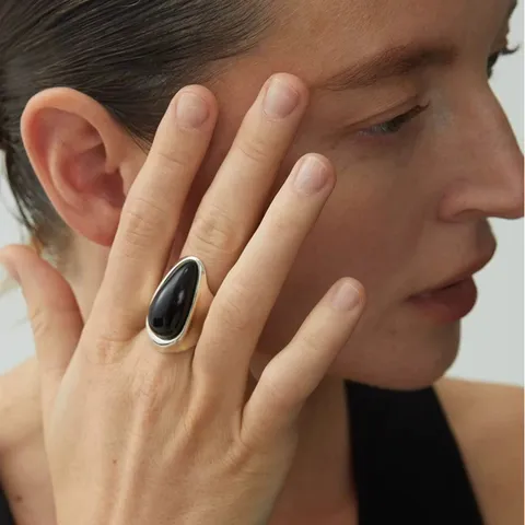 Conjunto de Joyas de Obsidiana Minimalistas Pendientes de Botón de Gota de Agua y Anillo para Mujer Diseño de Lujo Chapado en Cobre