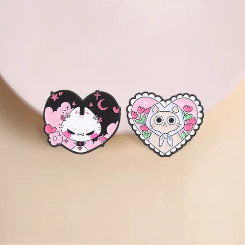 Broche Pin's en Émail Chat Forme de Cœur Alliage de Zinc Rose Noir Tulipe Étoile Lune Badge Cartoon pour Sac à Dos Denim