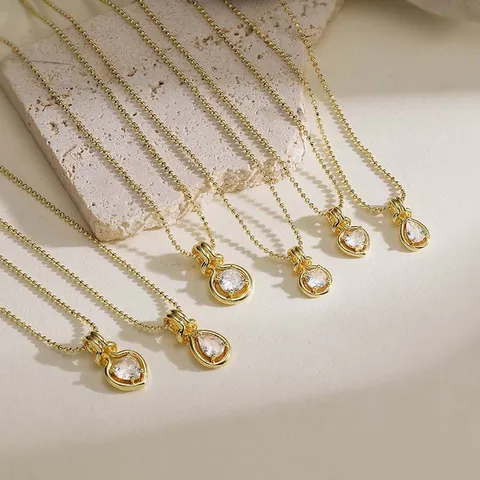 French Light Luxury Copper Zirconia Heart Drop Round Pendant Necklace For Women Exquisite Versatile Clavicle Chain Neck Jewelry