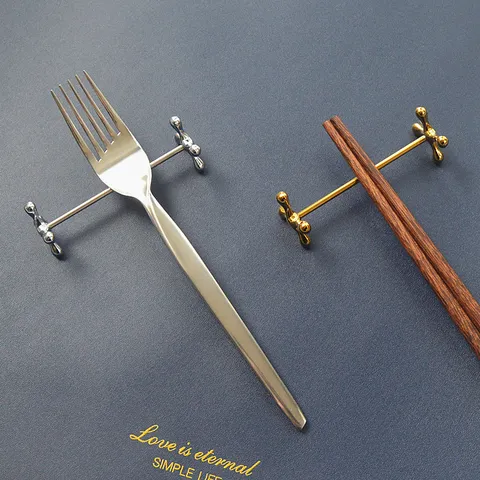 Repose-Baguettes Créatif Japonais en Acier Inoxydable Fleur de Prunier Support à Couverts Poli Miroir pour Décor de Table
