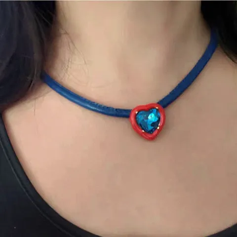 Niche Design Sweet Cool Hip Hop Leather Cord Heart Flower Pendant Necklace Rhinestone Clavicle Chain Choker For Women Alloy Jewelry