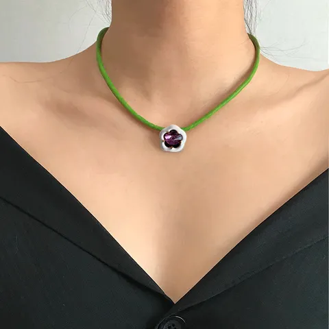 Niche Design Sweet Cool Hip Hop Leather Cord Heart Flower Pendant Necklace Rhinestone Clavicle Chain Choker For Women Alloy Jewelry