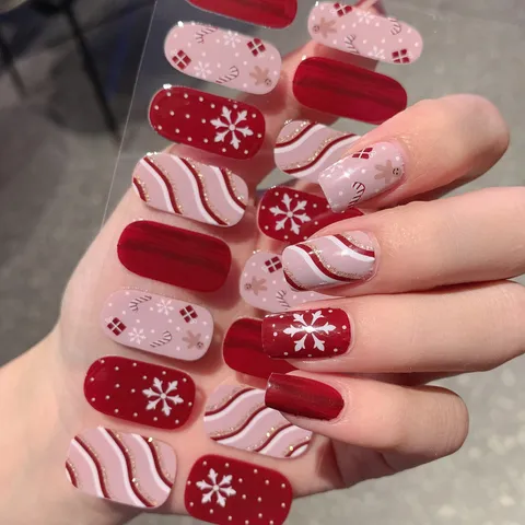 2024 Neue Weihnachts Nagelaufkleber 16 Stück Full Wrap Selbstklebende Decals Schneeflocke Zuckerstange Festliche Nagel Dekoration