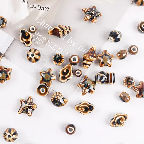 Cuentas de Cerámica Marrón Vintage Formas Surtidas Caracola Estrella para Creación de Joyas DIY Pulsera Collar Accesorios