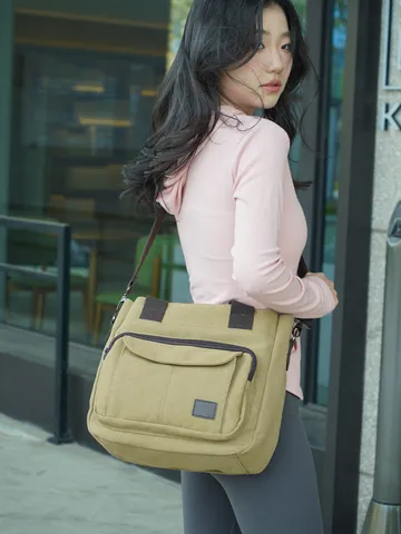 Women Fashion Canvas Crossbody Bag Large Capacity Commuting Shoulder Bag Multi-Compartment Casual Messenger Handbag