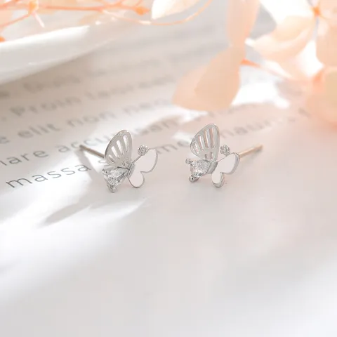 Elegante Schmetterling Ohrstecker Trendige Kupfer Strass Insekten Ohrringe Filigrane Silberfarbene Kristall Ohrringe Für Damen Schmuck Geschenk