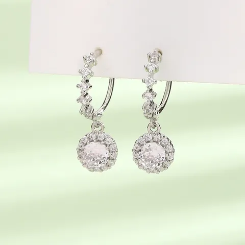 Boucles d'Oreilles Pendantes en Zirconia Rondes Exquises de Mode pour Femmes Luxe Boucle en Cuivre de Diamant Complet Bijoux de Tempérament Coréen Cadeau