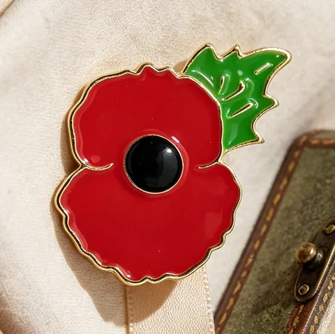 Vintage Red Poppy Flower Brooch Enamel Alloy Badge Pin Anniversary Memorial Decorative Unisex Clothing Accessories Jewelry Gift