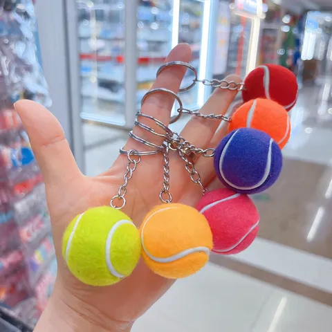 Llavero de Pelota de Tenis de Simulación Flocado Mini Pelota de Golf Baloncesto Rugby Colgante para Bolso Regalo