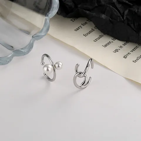 Pendientes de Clip con Perla Artificial y Nudo Cruzado Vintage Francés de Cobre Color Oro Blanco sin Agujero para Mujer Joyería de Moda