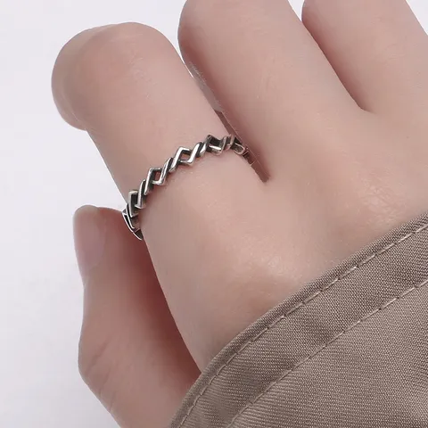 Retro Thai Silver Style Copper Adjustable Open Ring For Women Geometric Hollow Rhombus Heart Pattern Finger Ring Fashion Jewelry Accessory