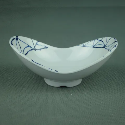 Melamine Irregular Yuanbao Bowl White Floral Print Mimic Ceramic Salad Soup Bowl Unbreakable Tableware For Home Restaurant