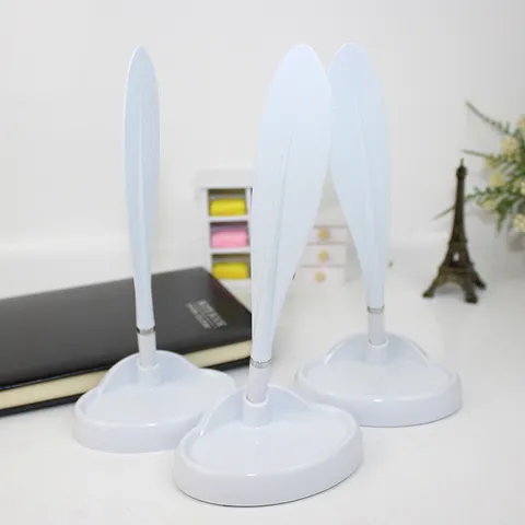 Kreativer Cartoon Feder Kugelschreiber Schreibtischstift Set Weißer Kunststoff Neuheit Büro Schreibstifte Mit Ständer Desktop Dekor Schreibwaren Zubehör