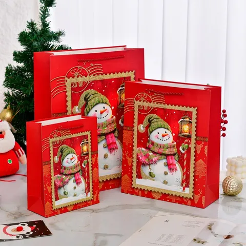 Festliche Weihnachts-Geschenktüten Aus Papier Mit Henkeln Cartoon Schneemann Bär Drucke Für Feiertagsparty Geschenke Verdickte Kartonverpackung Handtasche