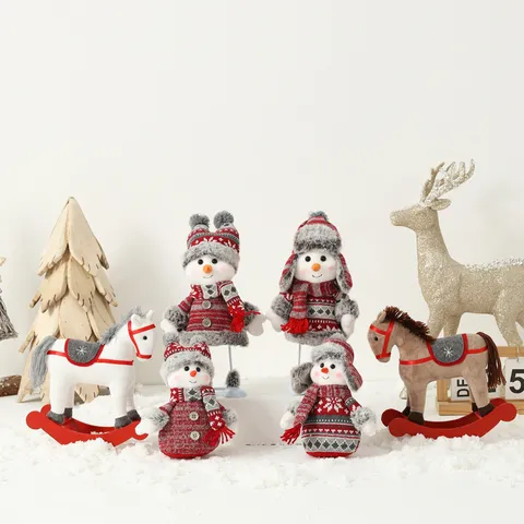 Ornements de Poupée en Peluche Bonhomme de Neige de Noël Mini Figurines et Décorations de Cheval à Bascule pour Cadeau de Fête