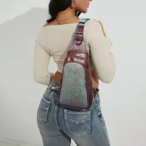 Borsa da Petto Donna in Pelle PU Vintage Occidentale Borsa a Tracolla con Fiori Sbalzati Borsa a Tracolla Piccola con Stampa Muccata