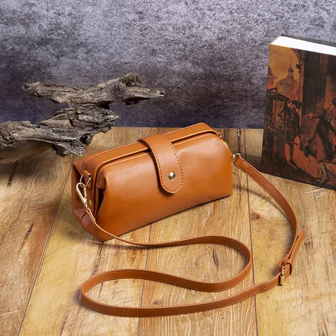 Bolso Doctor Retro de Cuero PU para Mujer Mini Bandolera con Cierre de Marco y Correa Ajustable Casual Vintage