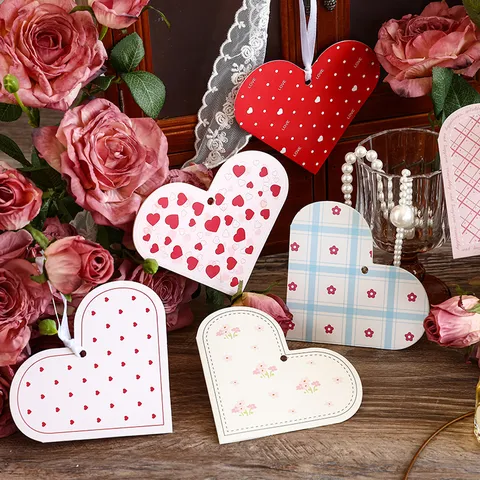 Tarjeta de Felicitación de Papel en Forma de Corazón para el Día de San Valentín Etiquetas de Regalo de Floristería Lunares Floral Tarjetas Colgantes Decoración de Boda