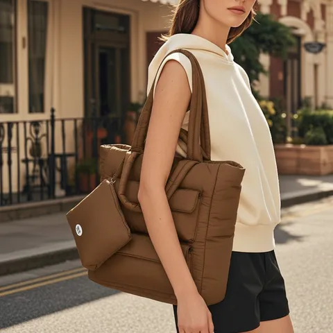 Dames Gewatteerde Puffer Tote Bag Grote Capaciteit Lichtgewicht Wolkenvulling Schoudertas Handtas Met Kleine Pouch Tas