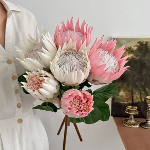 Artificial King Protea Bud Silk Flower Stems Faux Protea Cynaroides Flowers For Wedding Party Home Hotel Office Table Decor Floral Arrangement
