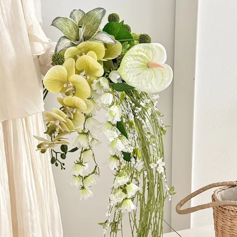 Professional Designer Artificial Flower Bouquet Silk Fabric Fake Flower For Home Living Room Decor Graduation Hand Bouquet Photography Prop
