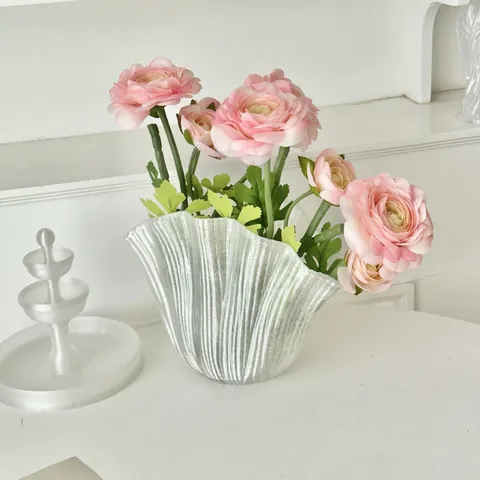 High Quality 2-Head Artificial Ranunculus Flowers Satin Faux Persian Buttercup For Home Living Room Wedding Decor Photography Props