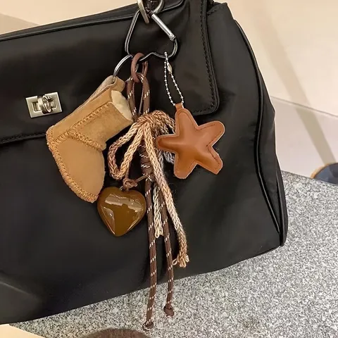 Ciondolo per Borsa Stivale da Neve in Peluche Portachiavi Stella in Pelle Creativo Decorazione Sospesa per Borsetta Accessori Moda