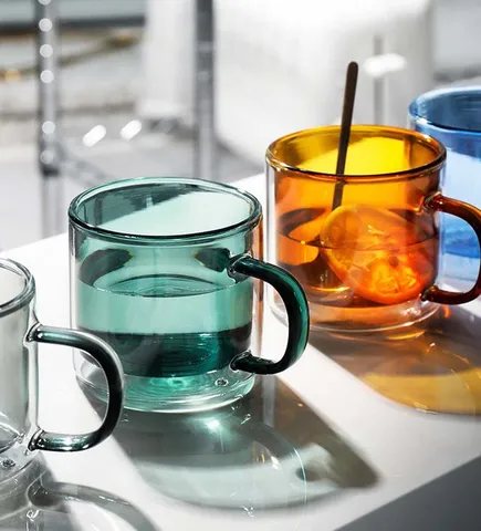 Tasse en Verre à Double Paroi Résistante à la Chaleur Tasse à Café en Verre Borosilicate Avec Poignée Tasse à Thé Lait Colorée Pour Bureau Maison