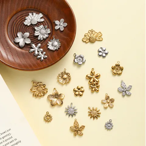 Stainless Steel Flower Pendant Charms For DIY Jewelry Making 18K Gold Plated Daisy Sunflower Rose Pendant Accessories For Women Necklaces Bracelets