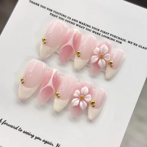 3D Bloem Franse Crème Kunstnagels Middellang Amandelvorm ABS Kunststof Manicure Set Voor Vrouwen Dagelijks Feest Elegant DIY Nagelkunst