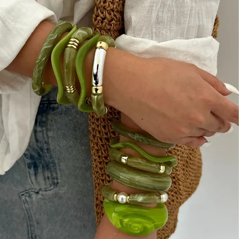 Vintage Layered Marbled Green Acrylic Bracelet Bamboo Joint Style Alloy Metal Stackable Women Fashion Jewelry