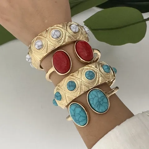 Vintage Alloy Synthetic Turquoise Bangle For Women Bohemian Gold Plated Geometric Relief Oval Stone Open Bracelet Jewelry