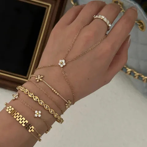 Ins Style Copper Rhinestone Floral Bracelet For Women Dainty Gold Plated Flower Ring-Linked Bracelet Small Crowd Commute Stackable Jewelry