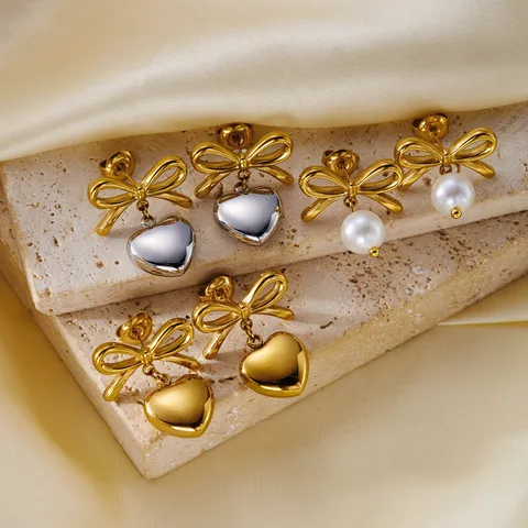 Orecchini Vintage in Acciaio Inossidabile 304 per Donna Stile Europeo Americano Placcati in Oro a Forma di Fiore Cuore Foglia Fiocco Perle Artificiali Gioielli