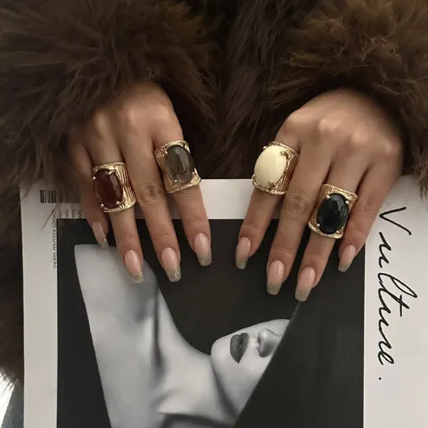 Hip Hop Vintage Alloy Resin Ring For Women Irregular Geometric Chunky Gold Plated Texture Statement Ring Fashion Finger Jewelry