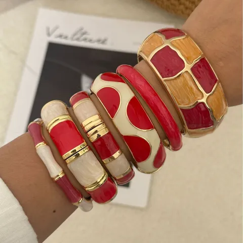 Bohemian Alloy Bangle For Women Individual Enamel Drip Bangle Bracelet Vacation Style Geometric Fashion Hand Jewelry Ornament