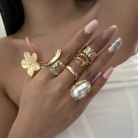 Vintage Oro Lega Galvanizzato Barocco Perla Artificiale Floreale Anello Collezione per Donna Retro Moda Gioielli Anello Dito
