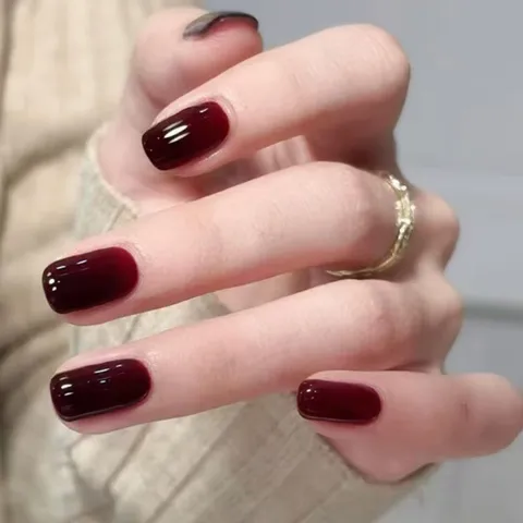 Retro Wijnrood Press On Nagels Hoogglans Vierkante Kunstnagels Verwijderbare Effen Kleur Kunstnagels Voor Vrouwen Dagelijks Feest