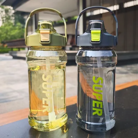 Botella de Agua Deportiva de Gran Capacidad Jarra de Plástico con Paja Marcador de Tiempo A Prueba de Fugas Gimnasio Fitness