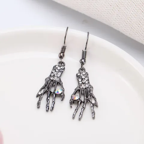 Pendientes Colgantes de Mano de Esqueleto con Strass Halloween Negro de Fusil Aleación de Zinc Punk Gótico para Mujer Joyería