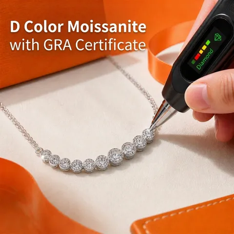 Vintage S925 Sterlingsilber Moissanit Halskette Für Damen Mode Bogen Lächeln Anhänger Schlüsselbeinkette GRA Zertifiziert Luxusschmuck