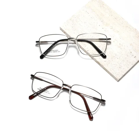 Moderni Occhiali da Vista a Montatura Quadrata in Acciaio Inossidabile per Uomo Donna Occhiali Minimalisti in Metallo con Lenti Chiare