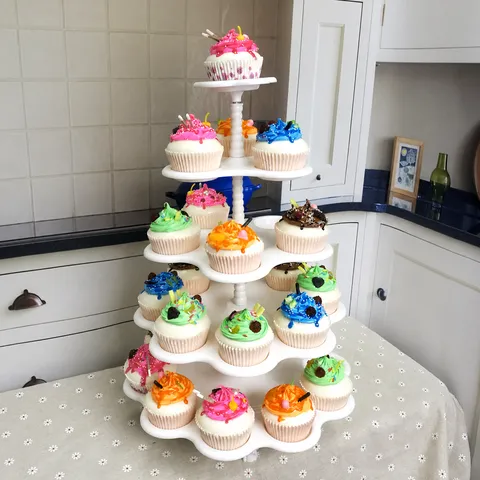 Soporte para Pastel Escalonado de Plástico Blanco Torre de Exhibición de Cupcakes Bandeja de Fruta de Postre para Fiesta de Boda Decoración de Cocina en el Hogar
