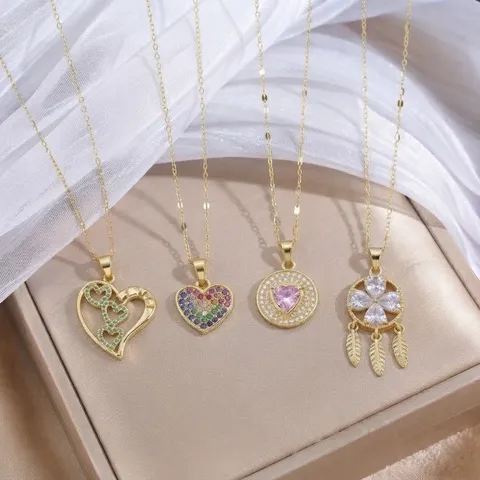 Moderna Collana con Ciondolo in Acciaio al Titanio e Zirconia per Donna Cuore Quadrifoglio Luna Catena della Clavicola Gioielli Placcati Oro Argento Regalo