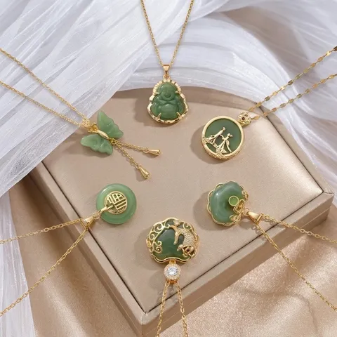Collar con Colgante de Mariposa de Jade Artificial Vintage Nuevo Estilo Chino Chapado en Oro de 18K Acero Inoxidable Diamantes de Imitación para Mujer