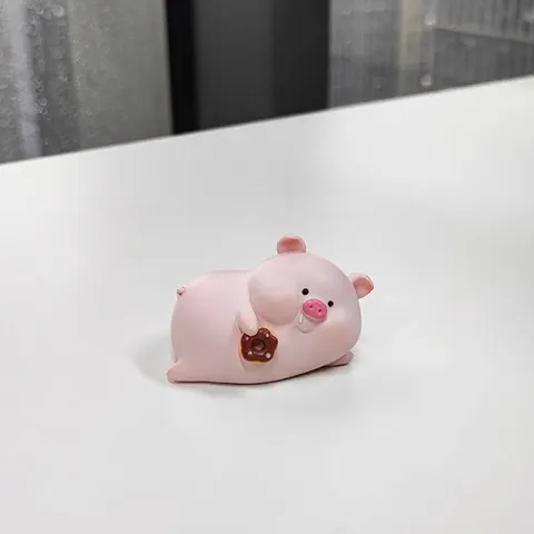 Cute Pink Resin Pig Figurine Desktop Ornament For Home Office Decor Cartoon Animal Sculpture Gift Kids Room Accessories